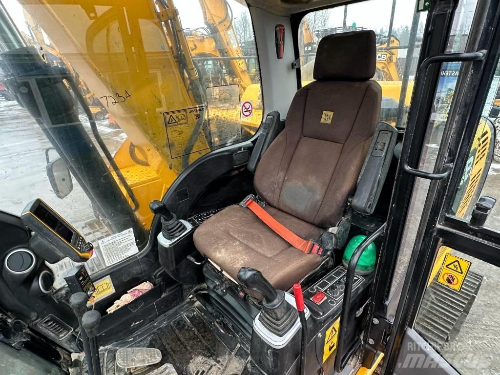 JCB JS 130 LC Rupsgraafmachines