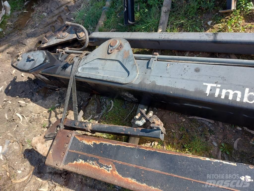 Loglift 210 Uitrijwagenkranen