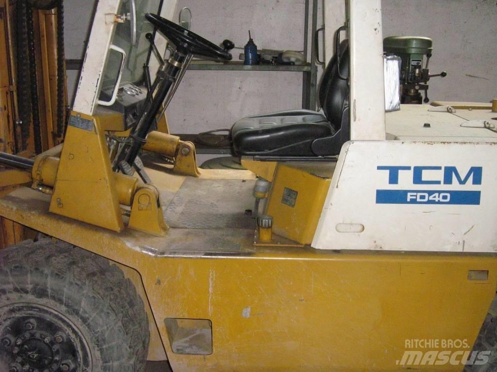 TCM FD40 Diesel heftrucks