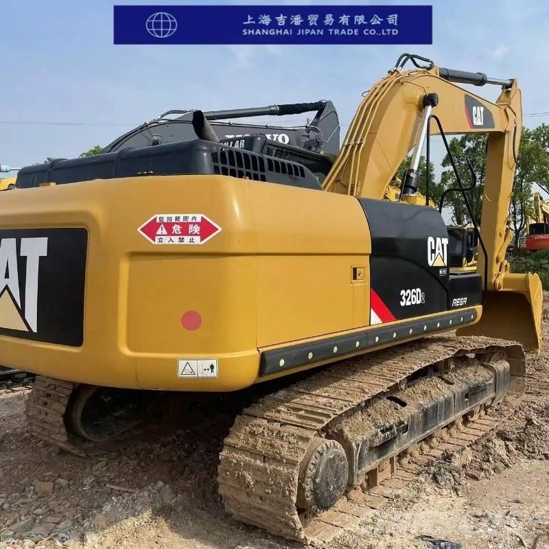 CAT 326 D Rupsgraafmachines