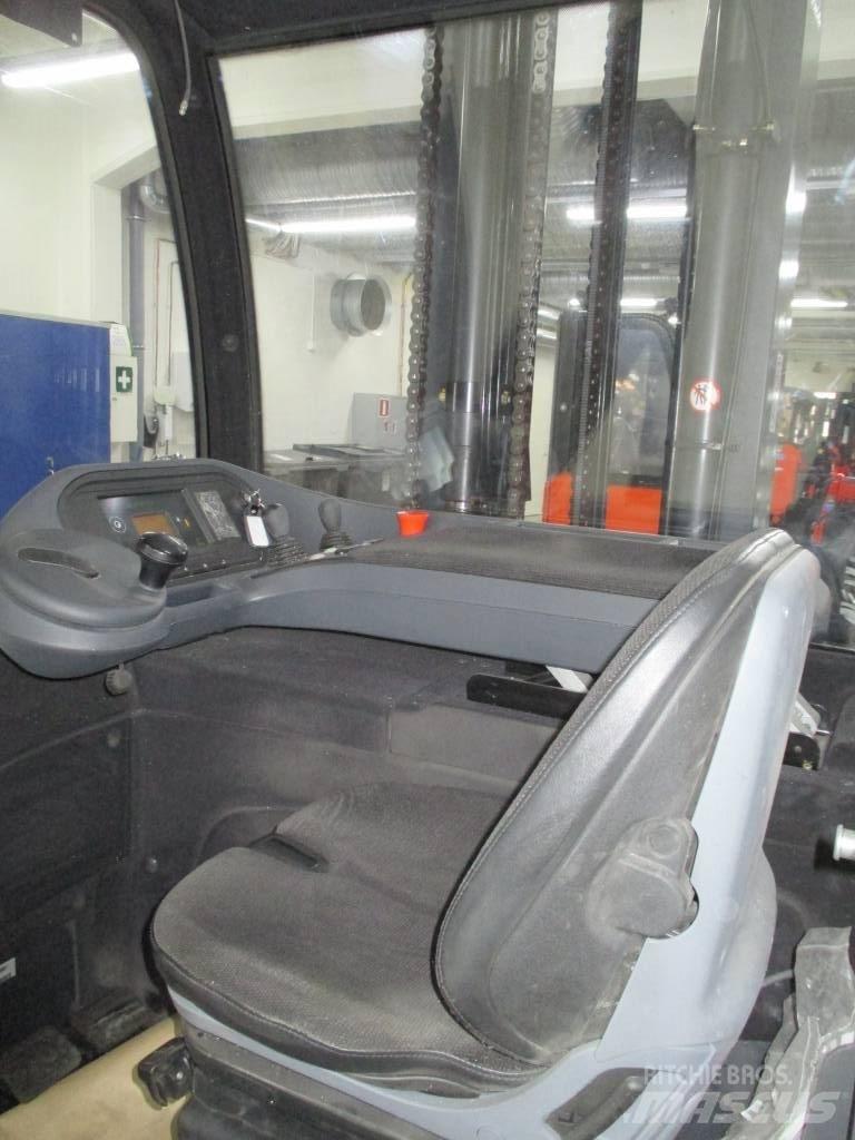 Linde R 20 Reachtruck voor hoog niveau