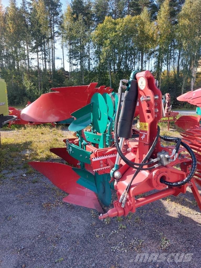 Kverneland 150S Wentelploegen