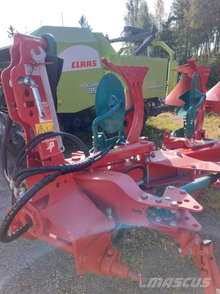 Kverneland 150S Wentelploegen