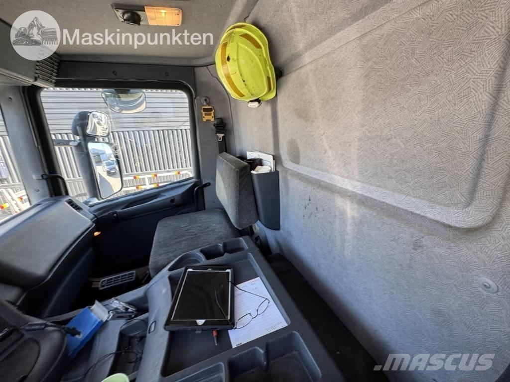 Scania P 94 D Sleepwagens