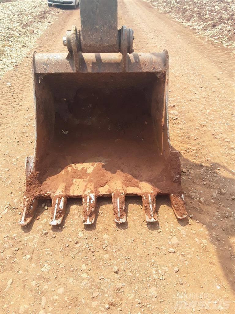 CAT 318D2L Rupsgraafmachines