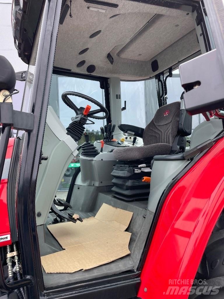 Massey Ferguson 5445 Tractoren