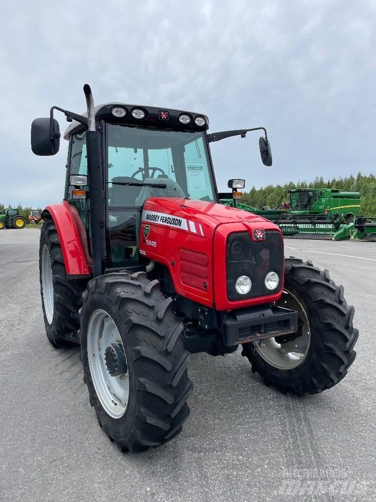 Massey Ferguson 5445 Tractoren