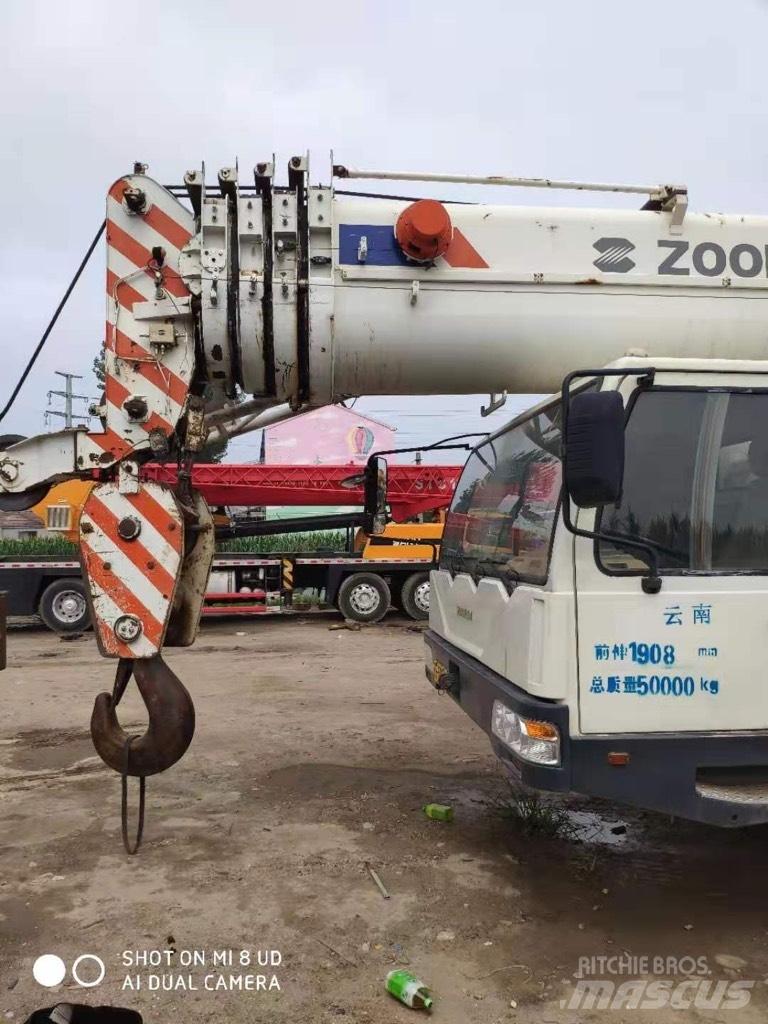 Zoomlion QY80V Kranen voor alle terreinen