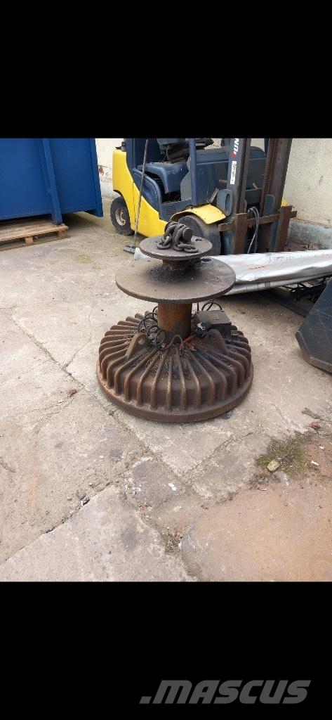 Fuchs MHL 320 Wielgraafmachines