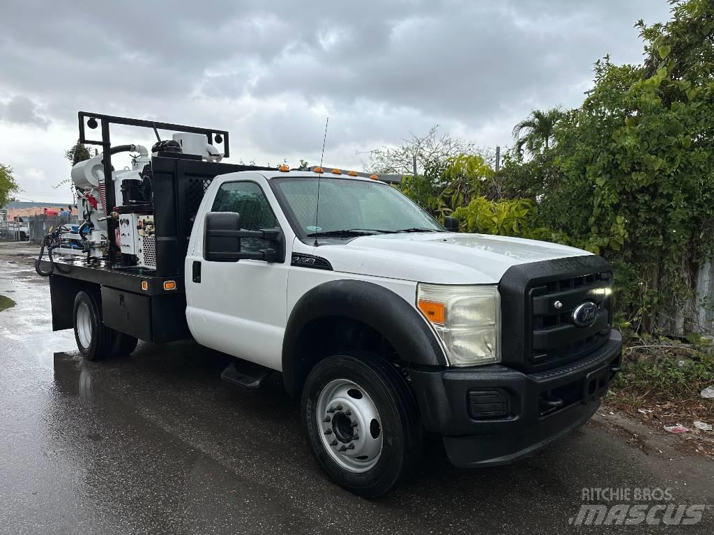 Ford F 450 Kolkenzuigers