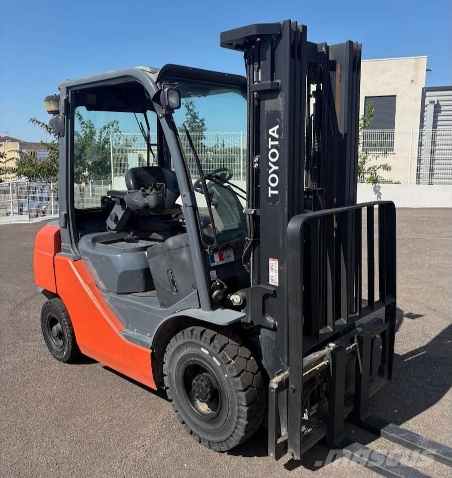 Toyota 02-8 FDF 25 Diesel heftrucks