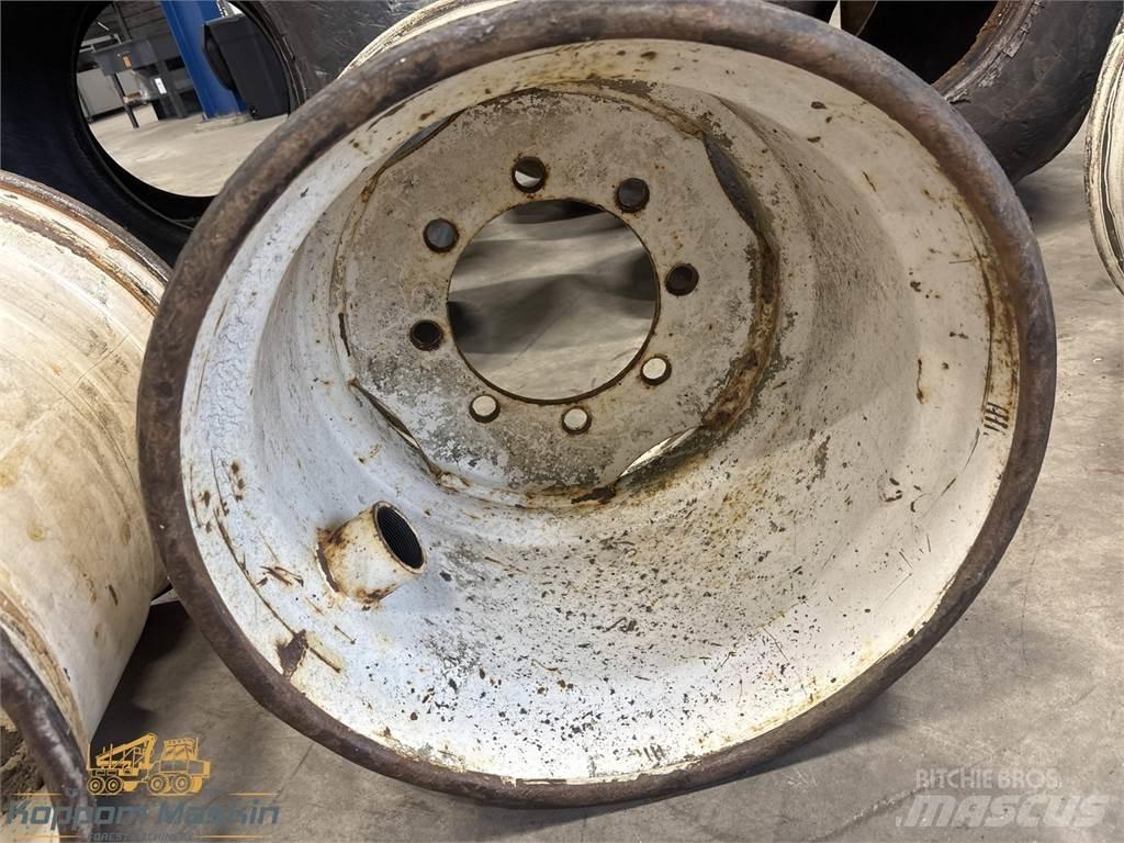 Gremo 704 20x22,5 Banden, wielen en velgen