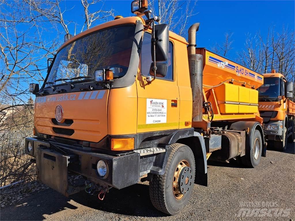 Tatra T 815 4X4 Chassis met cabine