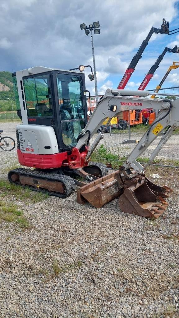 Takeuchi TB 23 R Minigraafmachines < 7t