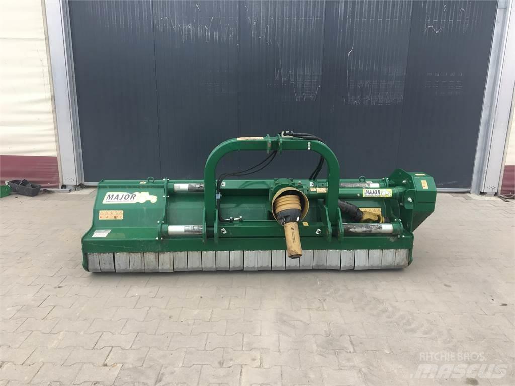 Agria Major MJ24 Gemonteerde en gesleepte maaiers