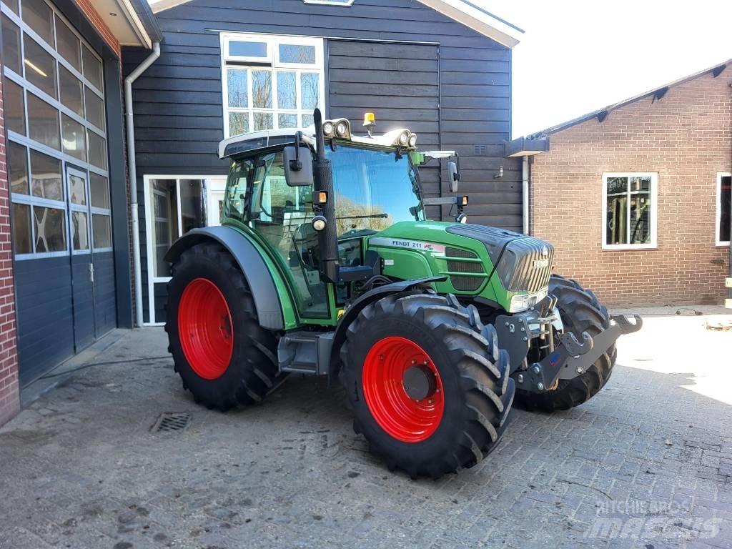 Fendt 211 Vario TMS Tractoren