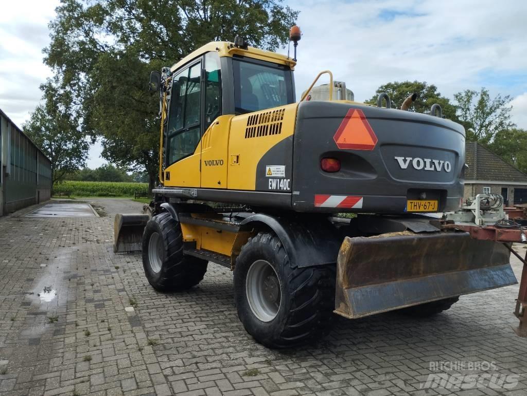 Volvo EW 140 C Wielgraafmachines