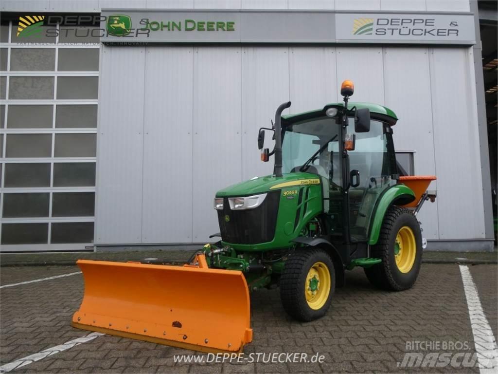 John Deere 3046R Compacttrekkers