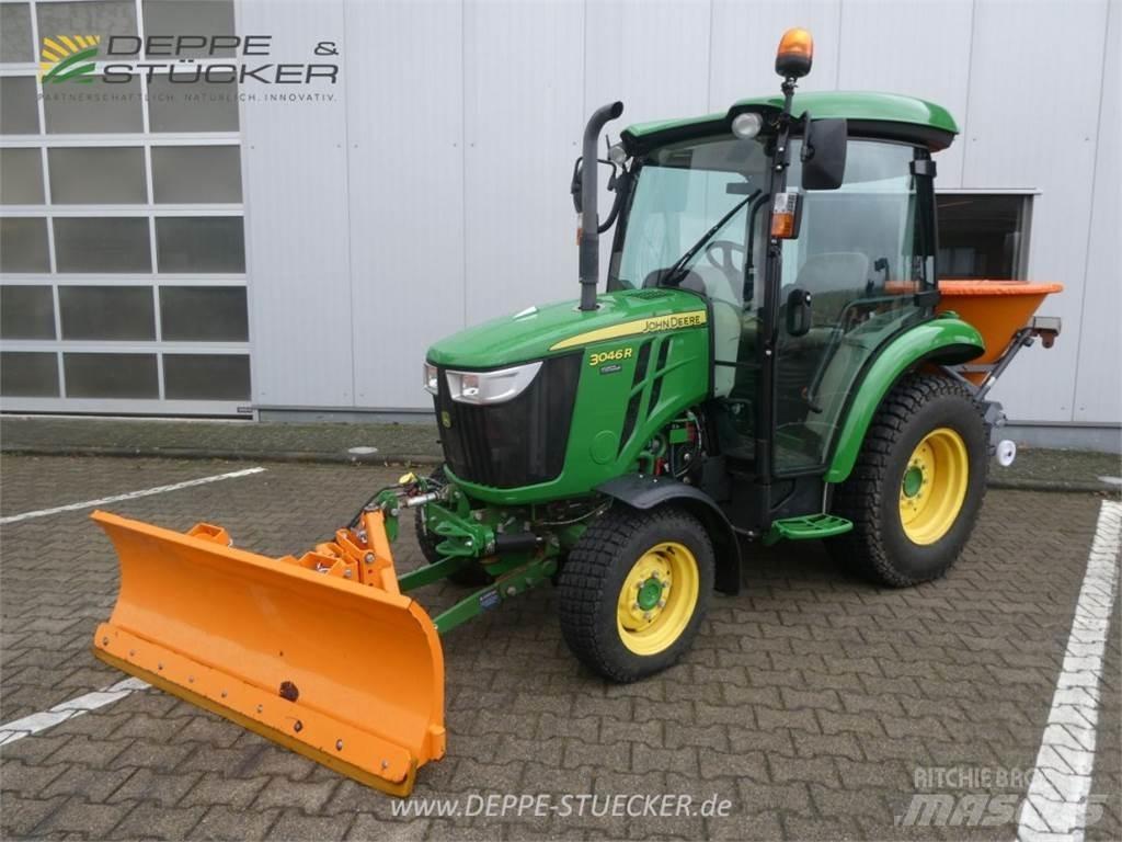 John Deere 3046R Compacttrekkers