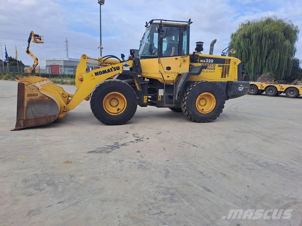 Komatsu WA 320-6 Wielladers