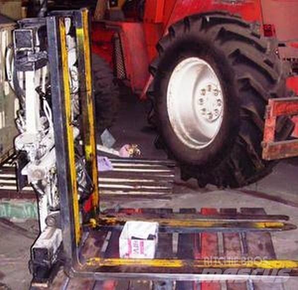  Twin pallet handler Steekwagentje