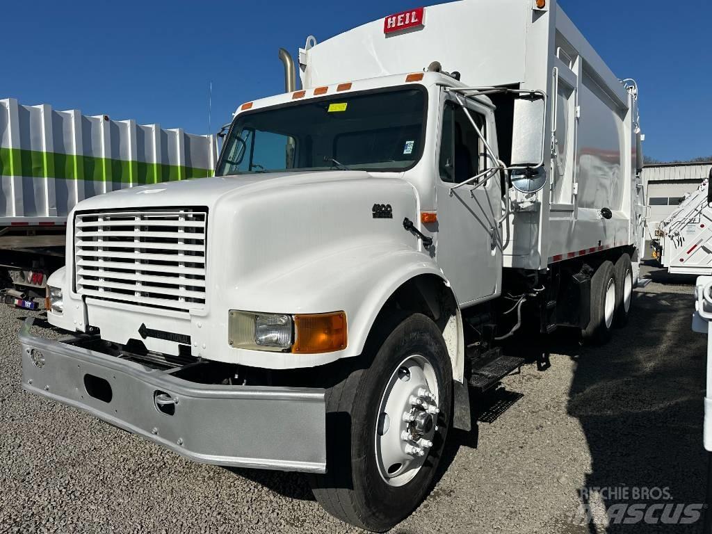 International 4900 Vuilniswagens