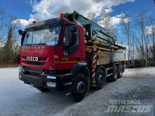 Iveco Trakker 450 Betonpomptrucks