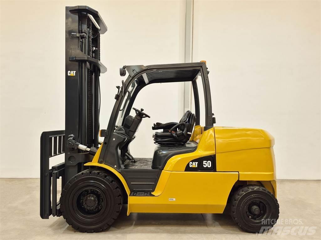 CAT DP50NB Diesel heftrucks