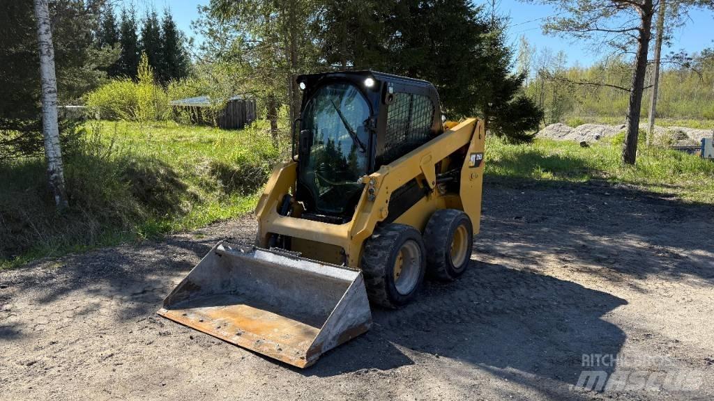 CAT 226 D Schrankladers