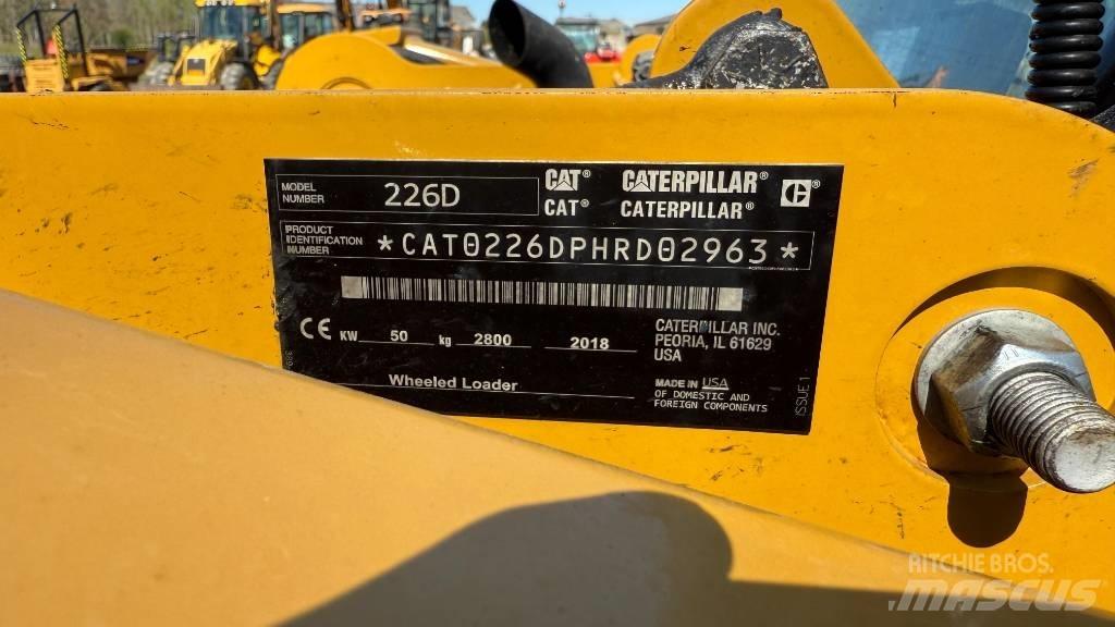 CAT 226 D Schrankladers