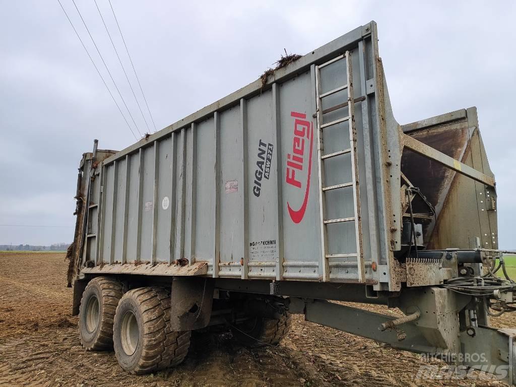 Fliegl ASW271 GIGANT Mestverspreider