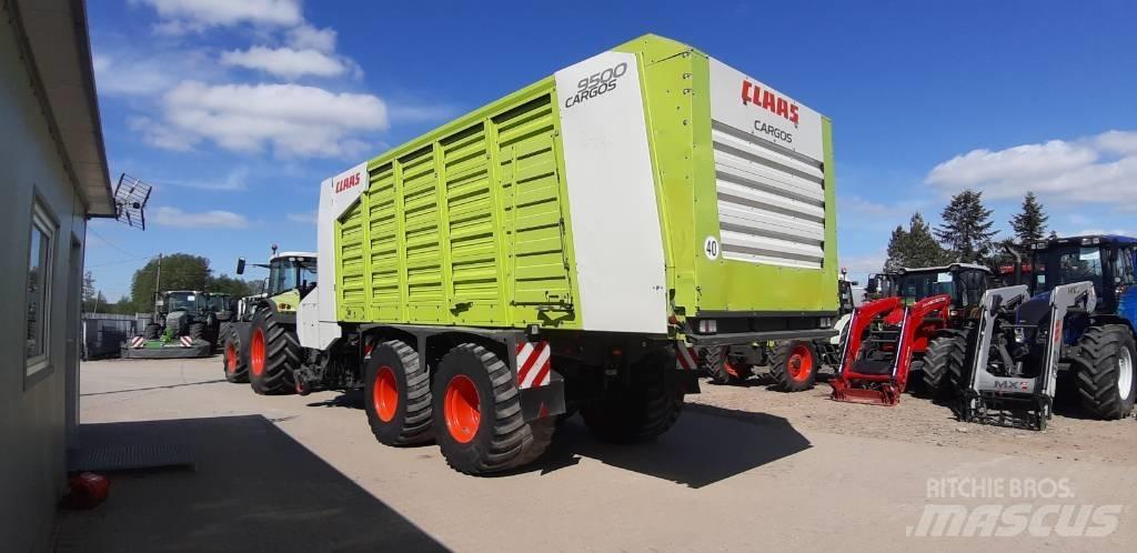 CLAAS Cargos 9500 Opraapwagens