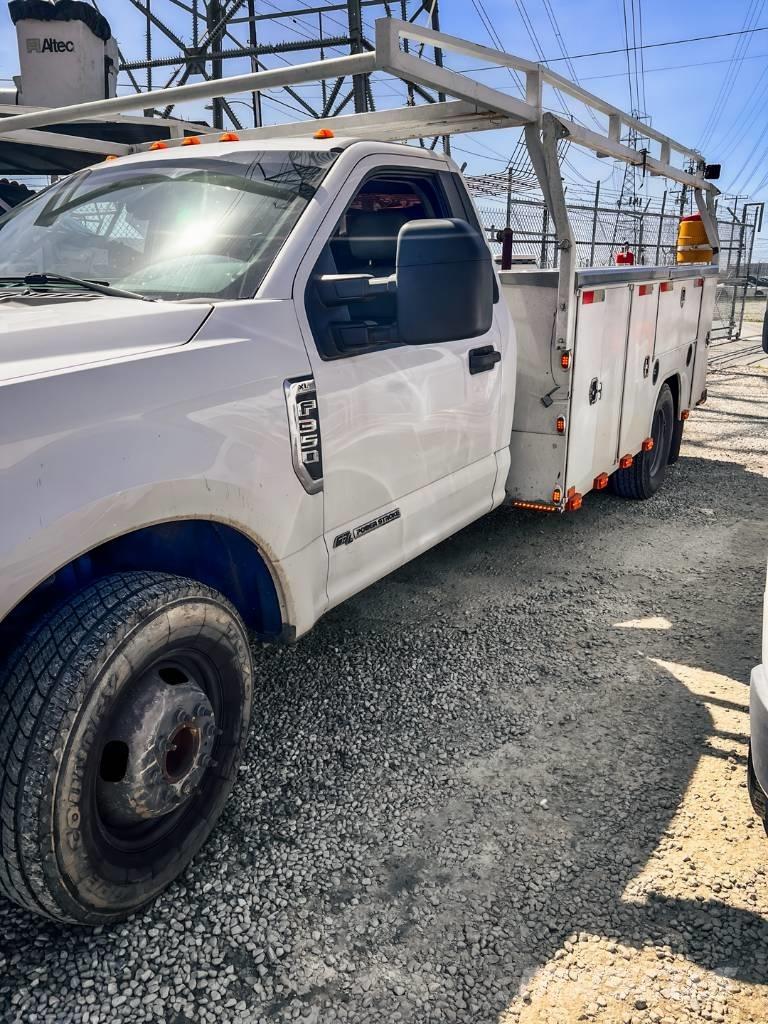 Ford F 350 XL Bestelwagens met open laadbak