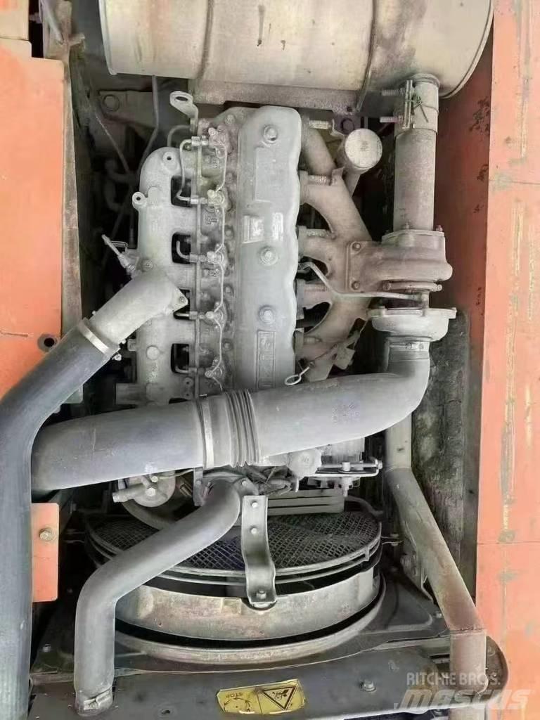 Hitachi ZX240 Rupsgraafmachines