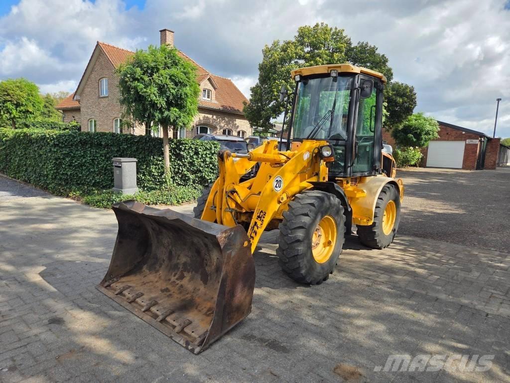 JCB 407B Super Knik- en schrankladers