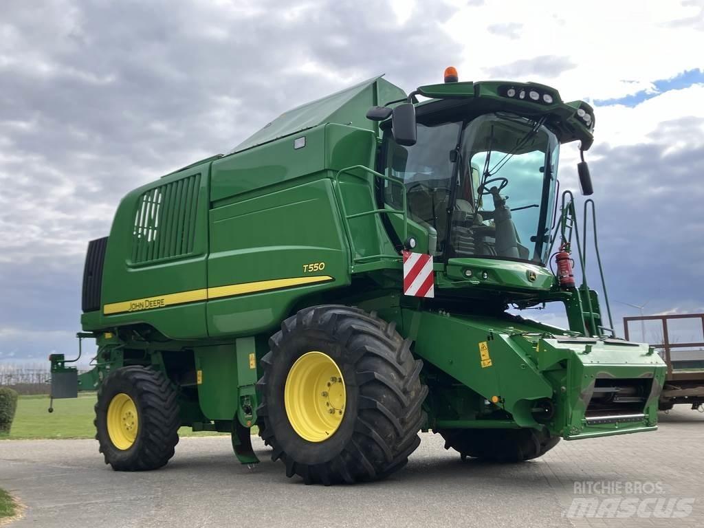 John Deere T550 Maaidorsmachines