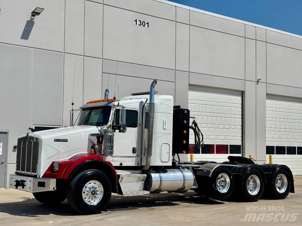 Kenworth T 800 Trekkers