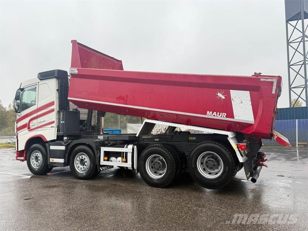 Volvo FH540 8x4 Kipper