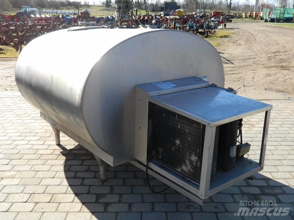  Mueller OC-400 Melkopslag- en transporttanks