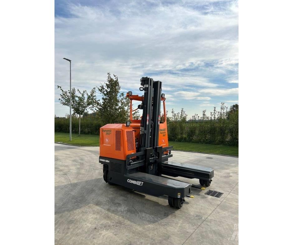 Combilift MR4 Four-way truck