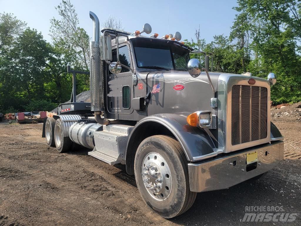 Peterbilt 365 Trekkers