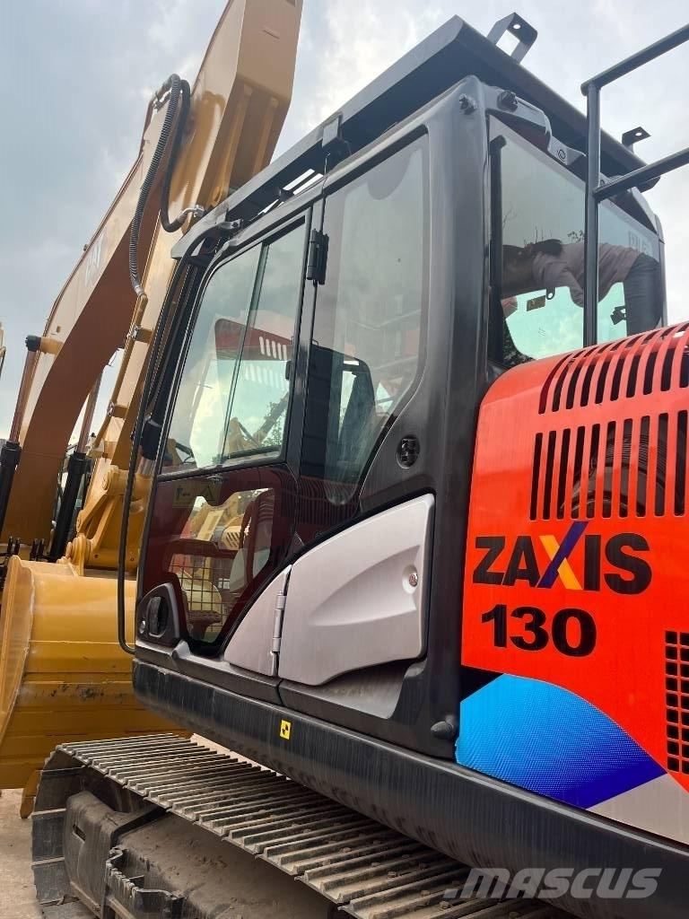 Hitachi 130-5 Rupsgraafmachines