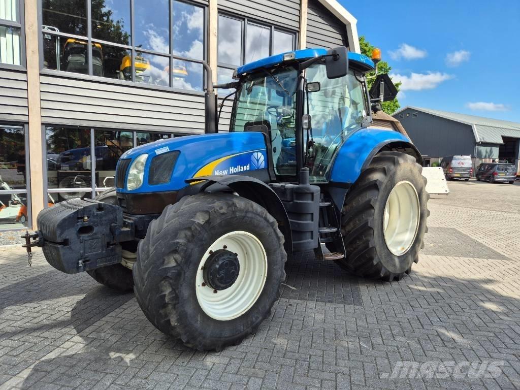 New Holland T 6080 Tractoren