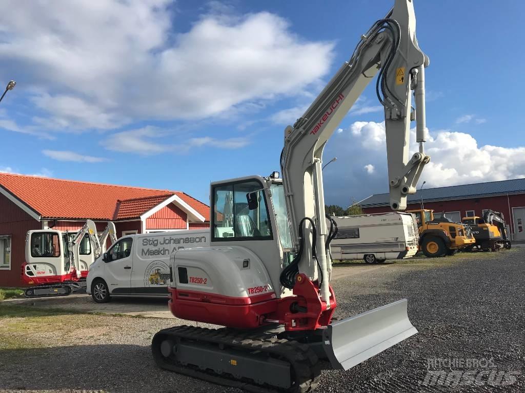 Takeuchi TB250-2 Minigraafmachines < 7t