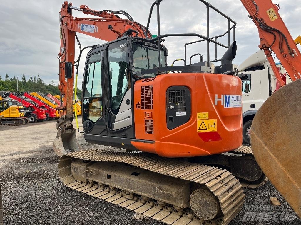 Hitachi ZX135 US-6 Rupsgraafmachines