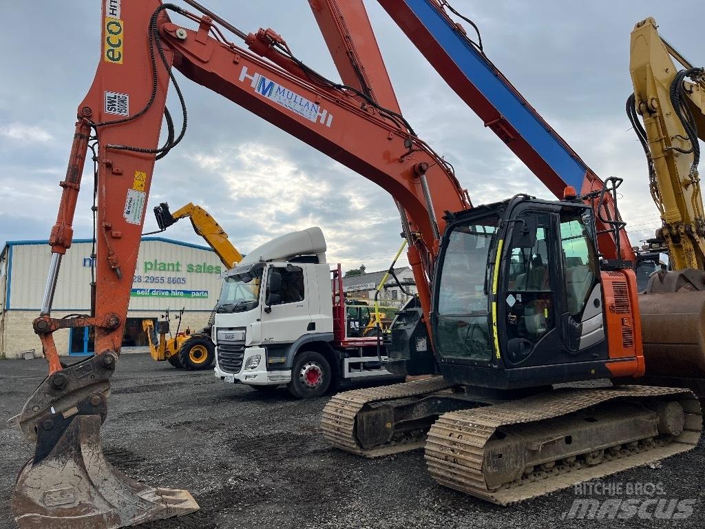 Hitachi ZX135 US-6 Rupsgraafmachines