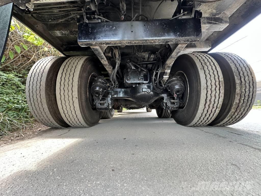 Mack MR613 Vuilniswagens