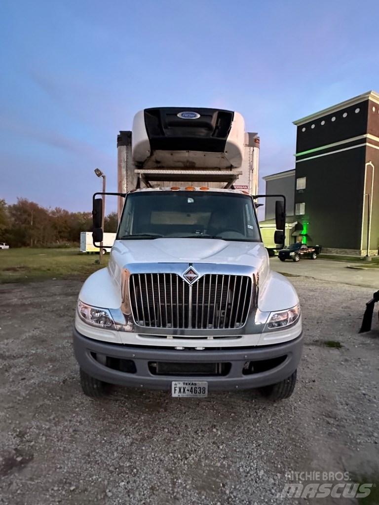 International 4300 Bakwagens met gesloten opbouw