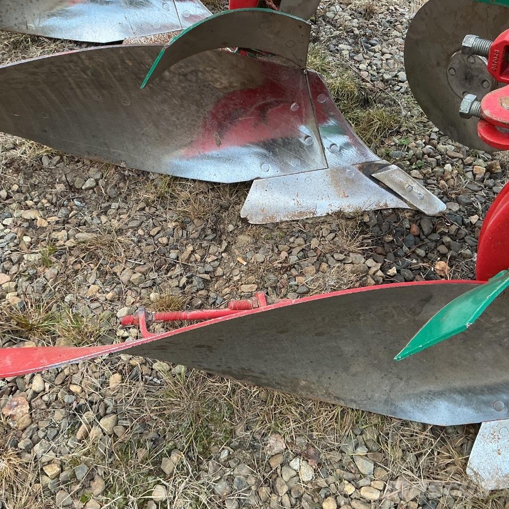 Kverneland ES85 Wentelploegen