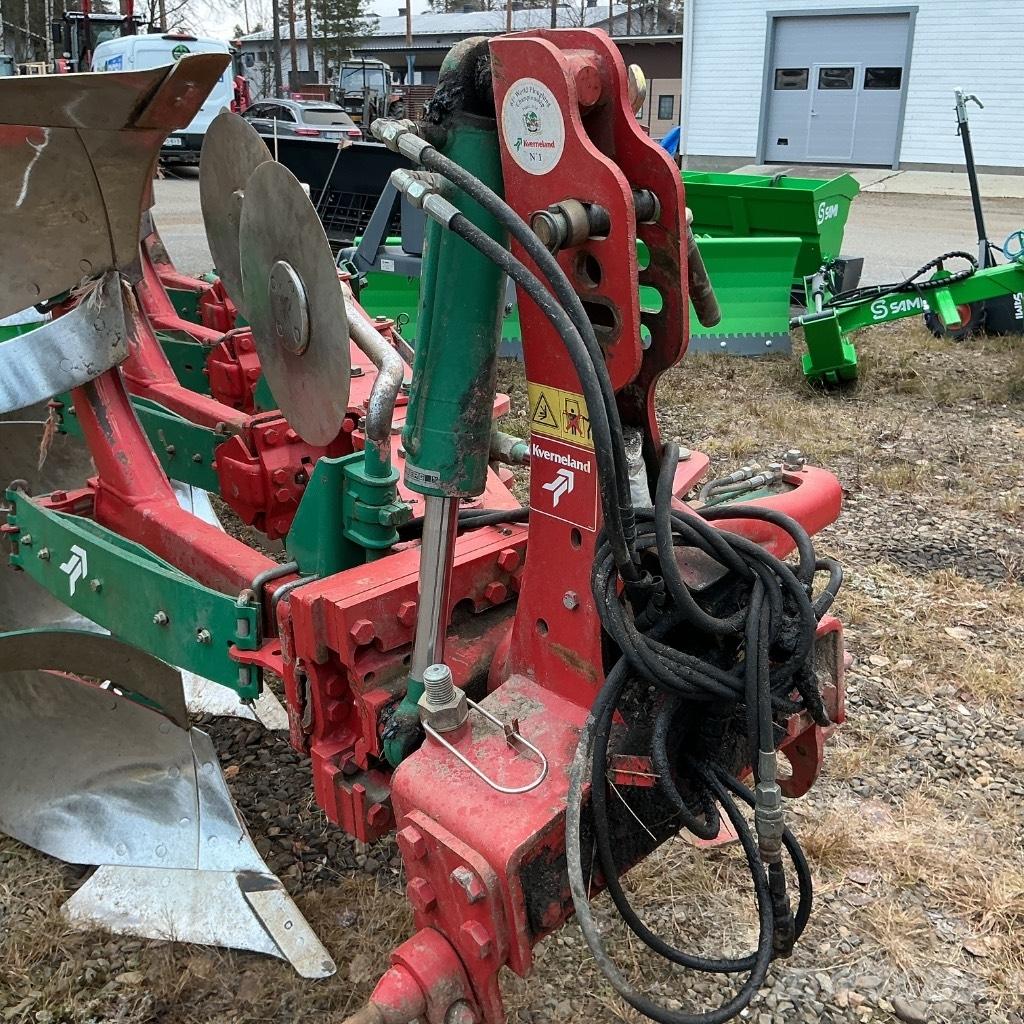 Kverneland ES85 Wentelploegen
